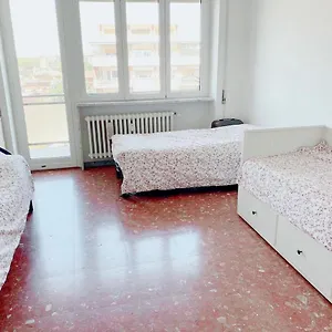 Female Dormitory For Only Female Bed & Breakfast
