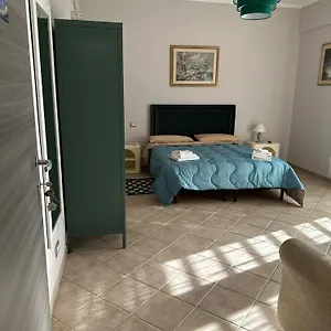 Le Quattro Lune, Centro Bed & Breakfast